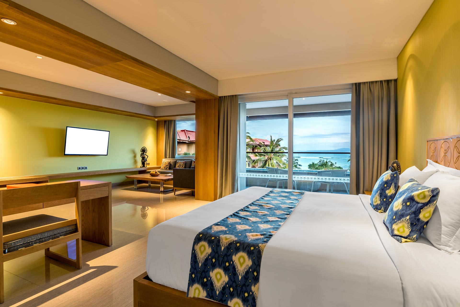Enjoy a full view of the Indian Ocean from our Ocean View Suite and make the most of the spacious suite.
